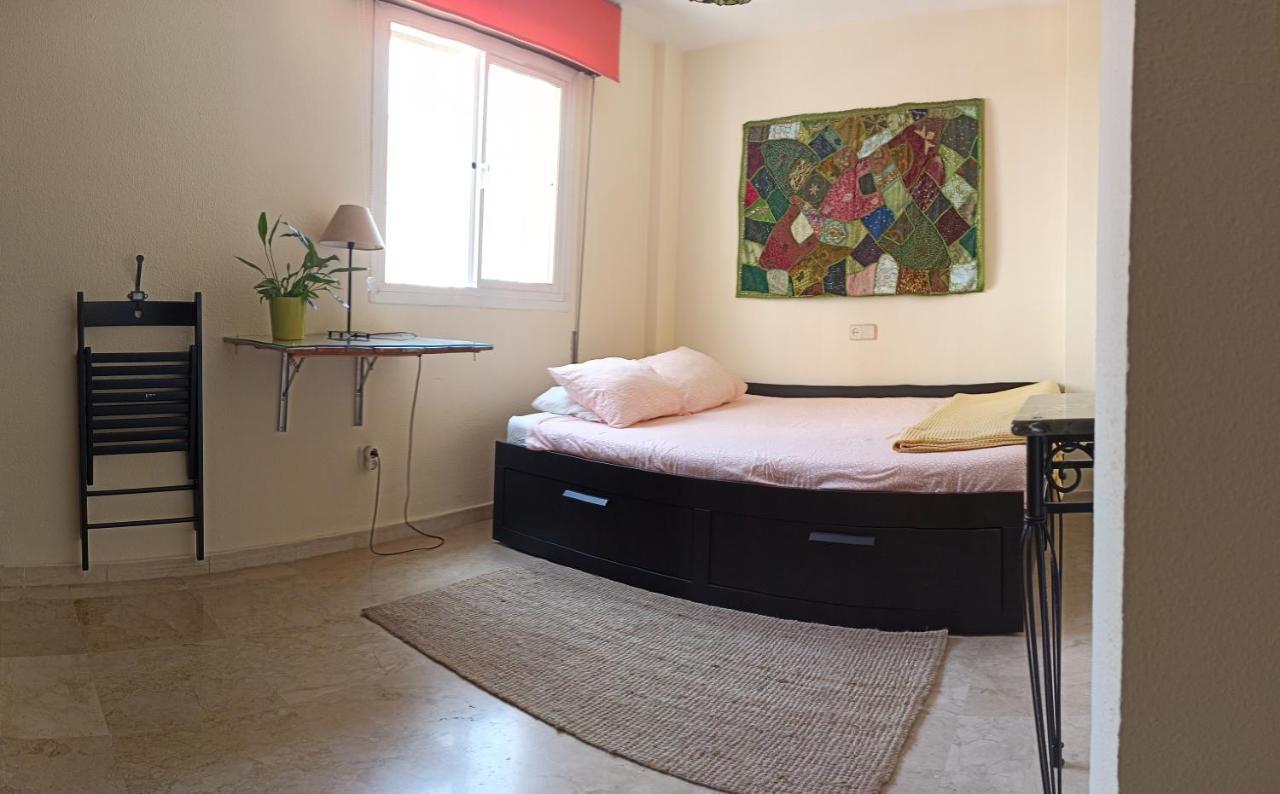 Апартаменты Confortable Habitacion Centrica En Piso Privado Малага Экстерьер фото